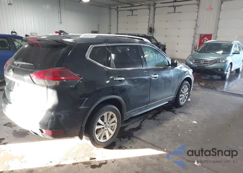2018 Nissan Rogue Sv z USA, uszkodzony, nr VIN JN8AT2MV2JW304883